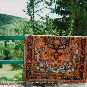 How to clean rugs in the sun