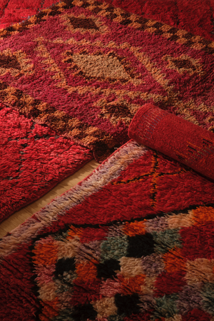 Where to buy authentic vintage rugs online (and what to look for)