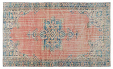 Vintage Distressed Rug Yorenia