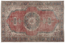 Vintage Distressed Rug Eldile
