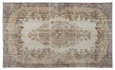Vintage Distressed Rug Cyraya