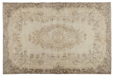 Vintage Distressed Rug Lurevia