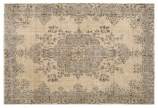 Vintage Distressed Rug Soriel