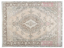 Vintage Distressed Rug Mirune