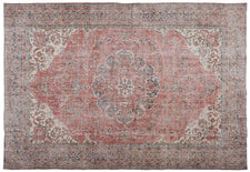 Vintage Distressed Rug Fovela
