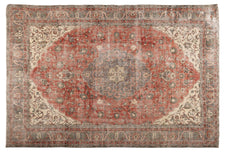 Vintage Persian Rug Woreli