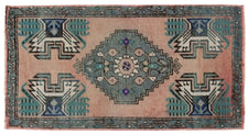 Vintage Turkish Rug Zleacsiks