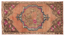 Vintage Turkish Rug Awue