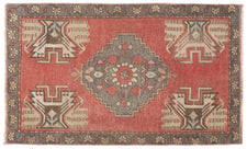 Vintage Turkish Rug Arlirae