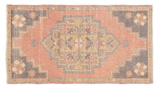 Vintage Turkish Rug Rynoria
