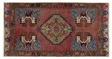Vintage Turkish Rug Aseria