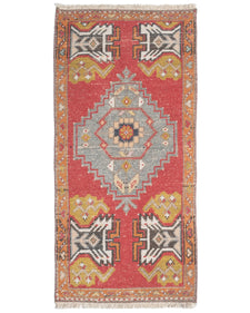Vintage Turkish Rug Hiala
