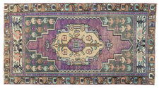 Vintage Turkish Rug Raea
