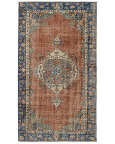 Vintage Distressed Rug Pesova