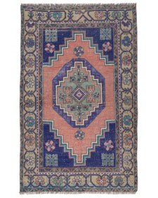 Vintage Turkish Rug Valare