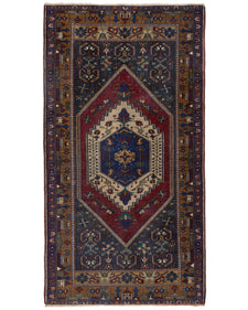 Vintage Turkish Rug Gasio