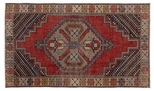 Vintage Turkish Rug Isori