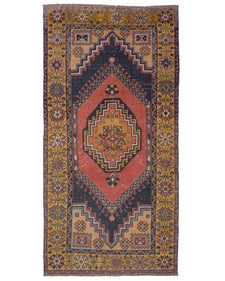 Vintage Turkish Rug Niane