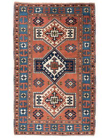Vintage Persian Rug Fomelle