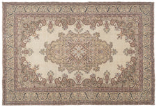 Vintage Distressed Rug Quarn