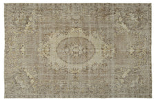Vintage Distressed Rug Olireya