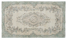 Vintage Distressed Rug Elaro
