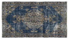Vintage Distressed Rug Yelrin