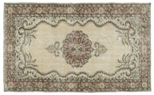 Vintage Distressed Rug Celerin