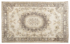 Vintage Distressed Rug Mythion
