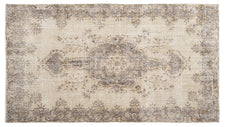 Vintage Distressed Rug Zorlis