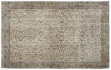 Vintage Distressed Rug Deloria