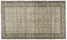 Vintage Distressed Rug Nivarl