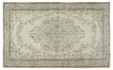 Vintage Distressed Rug Delveth