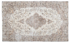 Vintage Distressed Rug Fenille