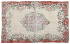 Vintage Distressed Rug Fayleia