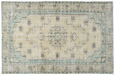 Vintage Distressed Rug Lenilov