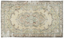 Vintage Distressed Rug Drivil