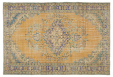 Vintage Distressed Rug Elsirae