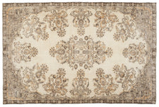 Vintage Distressed Rug Qeandons