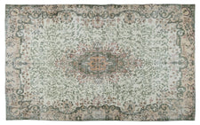 Vintage Distressed Rug Envelle