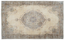 Vintage Distressed Rug Orvyn