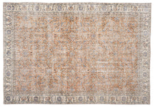 Vintage Distressed Rug Qilara