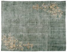 Vintage Distressed Rug Nevrin