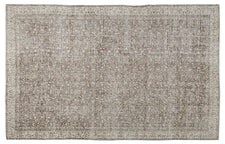 Vintage Distressed Rug Revelle