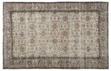 Vintage Distressed Rug Burela
