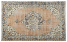 Vintage Distressed Rug Guenya