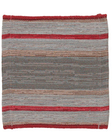 Earl in red gray swatch