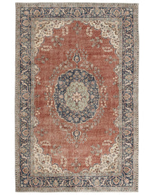 Vintage Distressed Rug Viaro