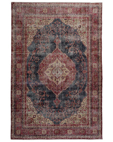 Vintage Distressed Rug Delova
