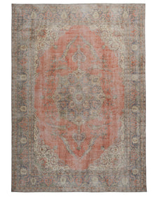 Vintage Distressed Rug Breton
